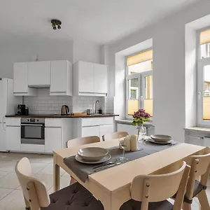  Apartament Pole Mokotowskie - 60m2, Metro, Park, Shops Nearby - By Rentujemy Polska